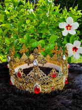 Load image into Gallery viewer, The Ruler's Crown