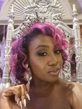 Load image into Gallery viewer, King Akhenaton Throne