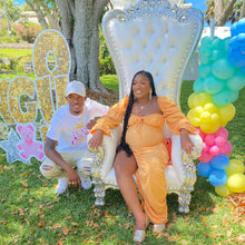 Load image into Gallery viewer, Queen Nefertiti Throne